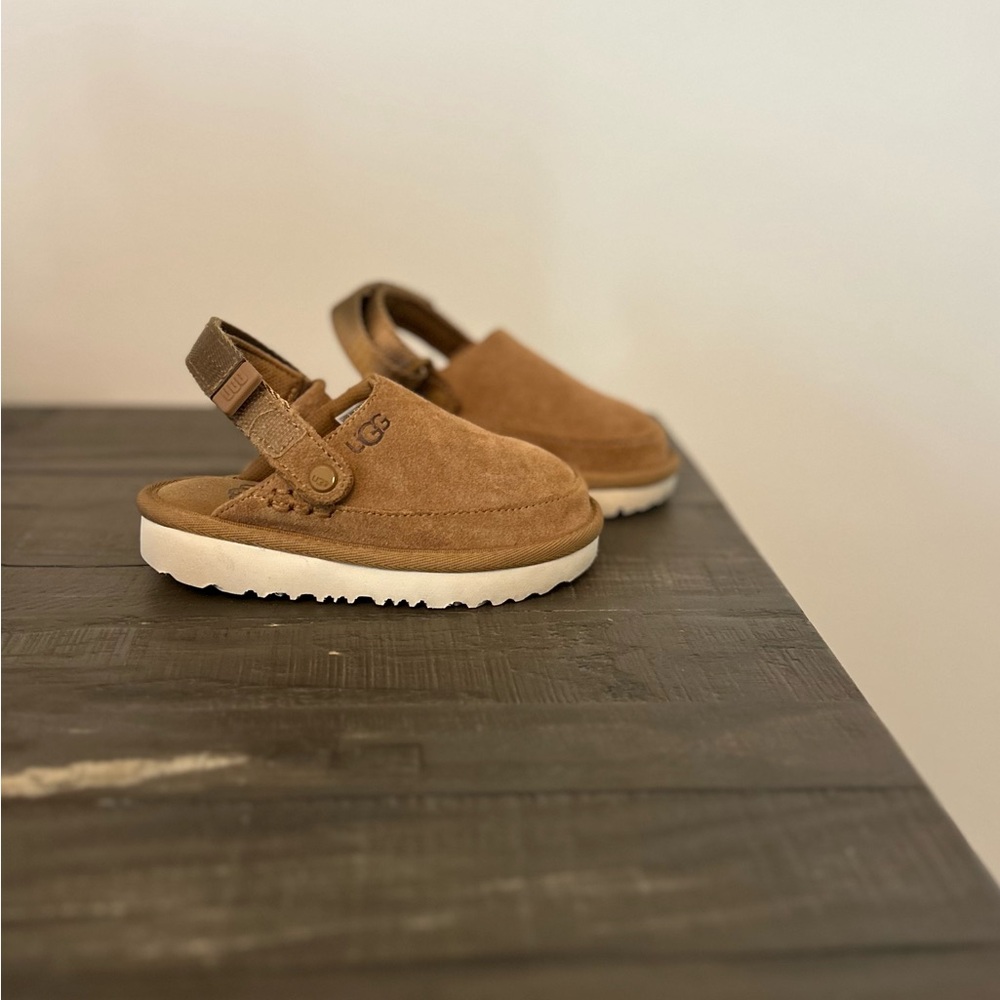 UGG Goldenstar Clogs (Walker-Size)